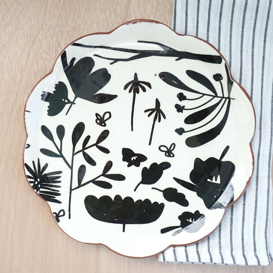 Scatterling BW Dinner Plate