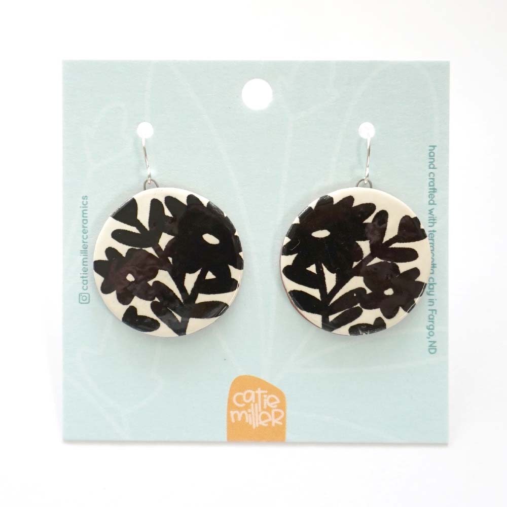 Black Daisy Dangle Earrings