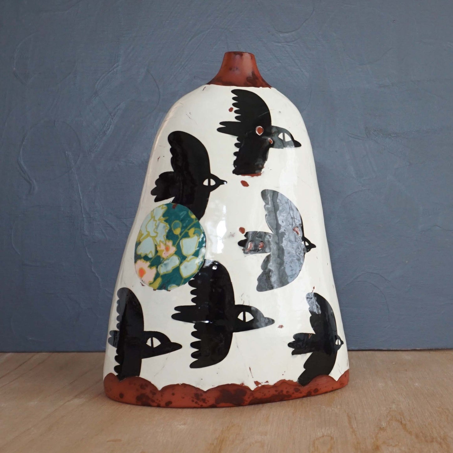 Black Birds Large Bottle