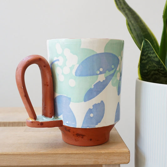 Joyleaf Blue Loop Handle Mug