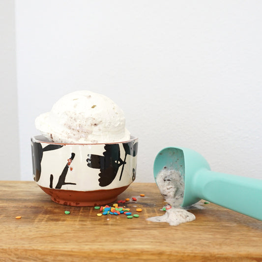 Scatterling BW Dip Bowl