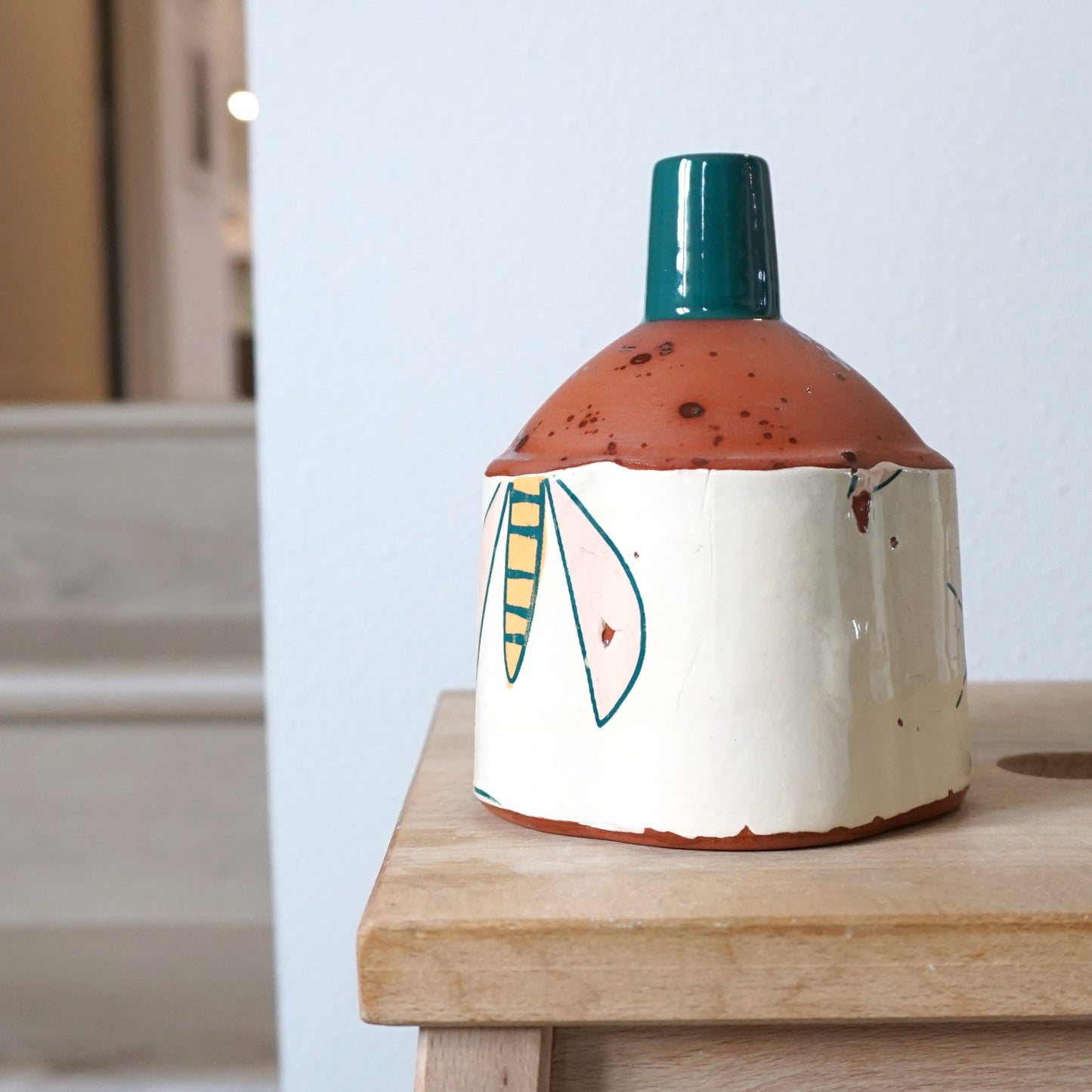 Flower Fly Vase Green Top