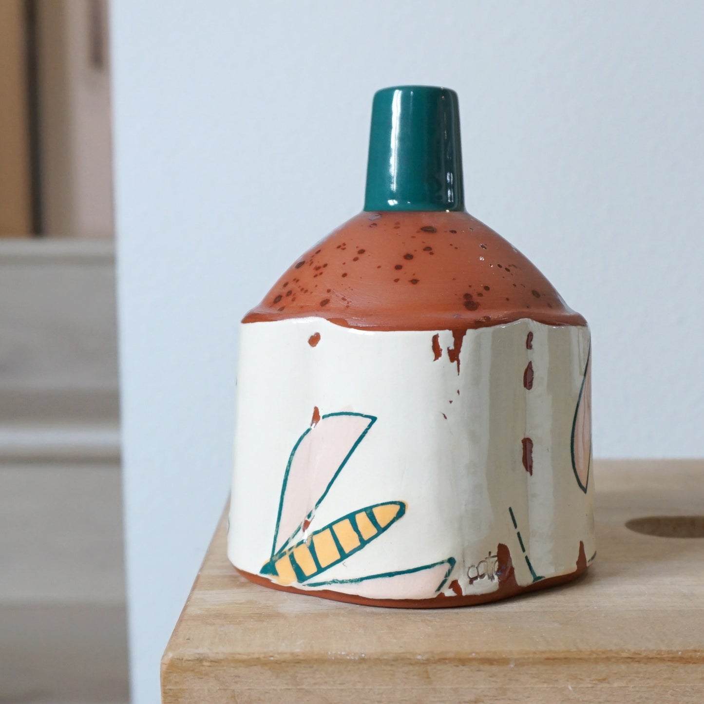 Flower Fly Vase Green Top