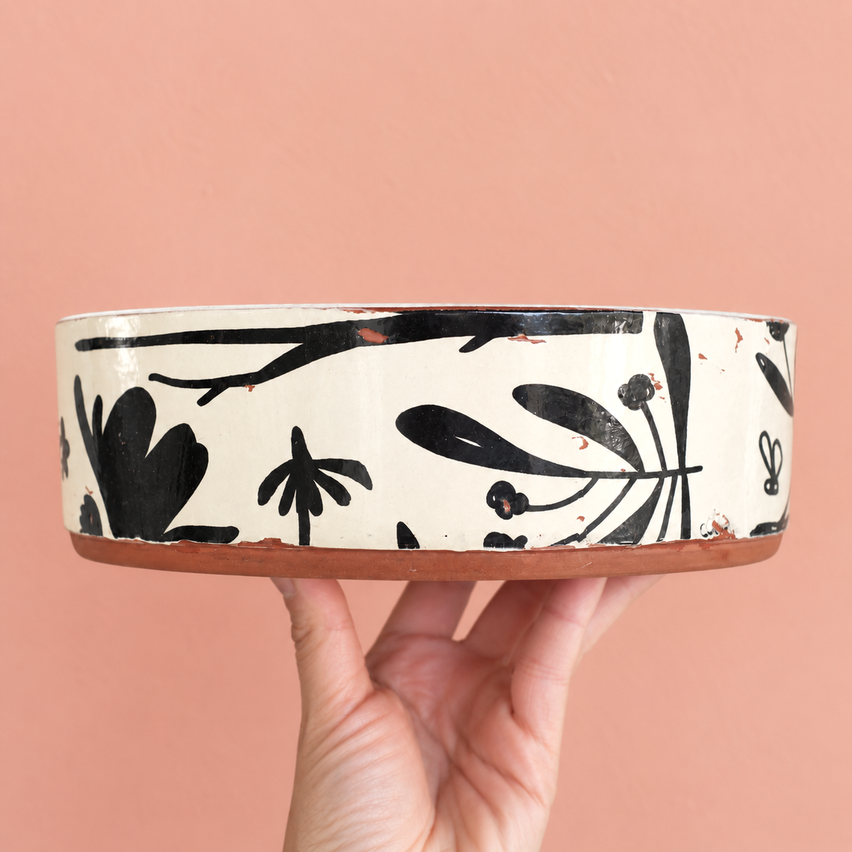 Scatterling BW Round Serving Bowl