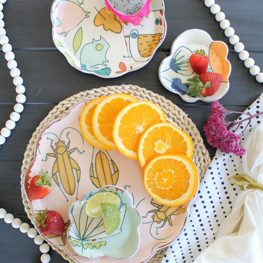Grasshopper Dinner Plate Pink